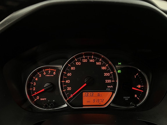 Toyota Yaris 17 of 30