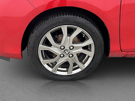 Toyota Yaris 27 of 30