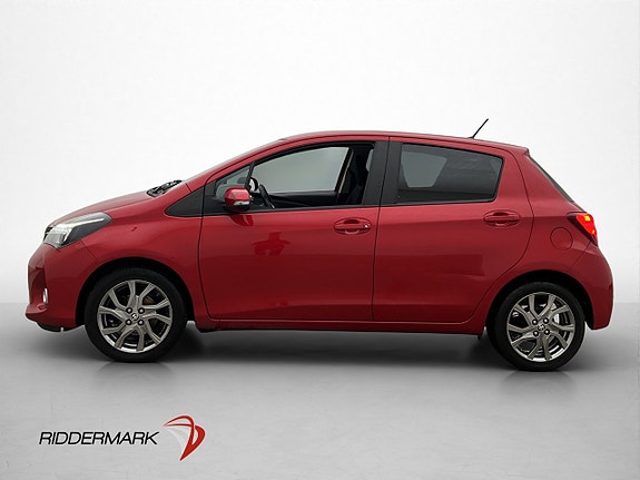 Toyota Yaris 5 of 30