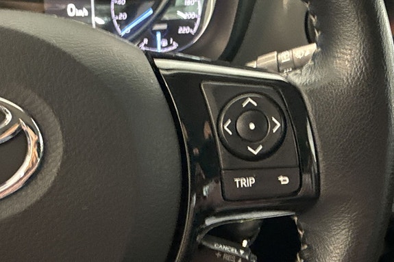 Toyota Yaris 19 of 25