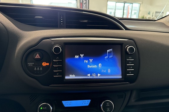 Toyota Yaris 16 of 25