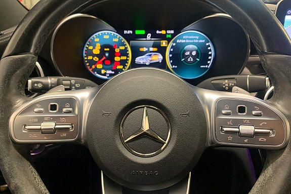 Mercedes-Benz C300 8 of 16
