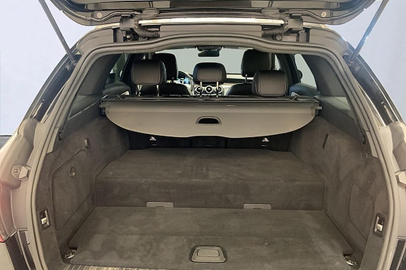 Mercedes-Benz C300 16 of 16