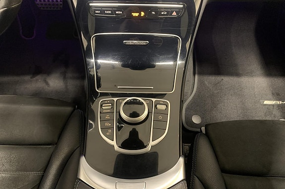 Mercedes-Benz C300 10 of 16