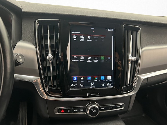 Volvo V90 26 of 30