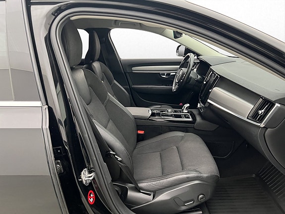 Volvo V90 13 of 30