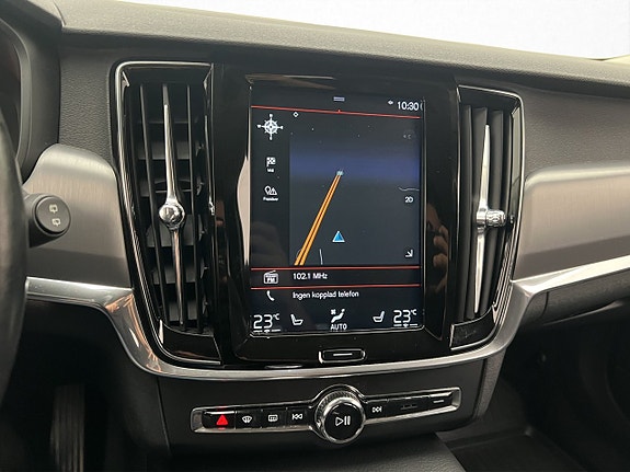 Volvo V90 22 of 30