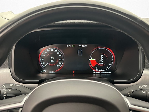 Volvo V90 17 of 30