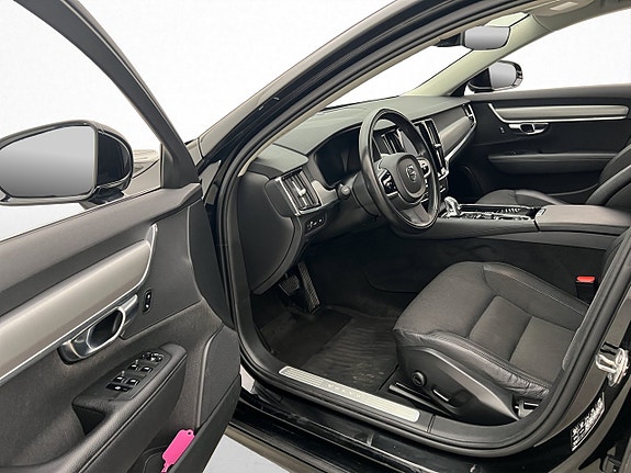 Volvo V90 12 of 30