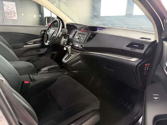 Honda CR-V 8 of 13