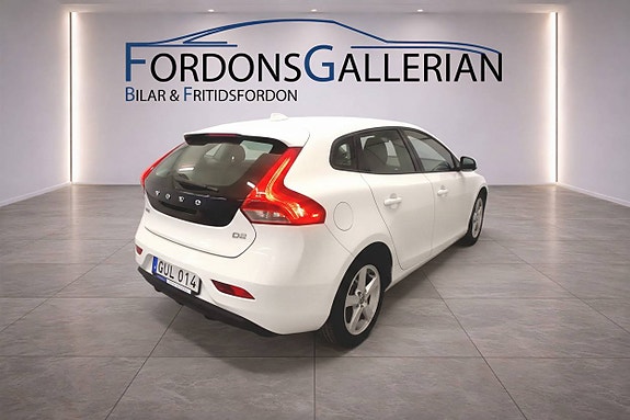 Volvo V40 5 of 5