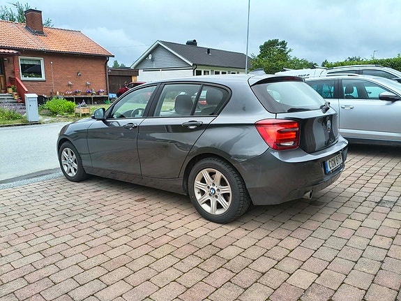 BMW 118d 5 of 16