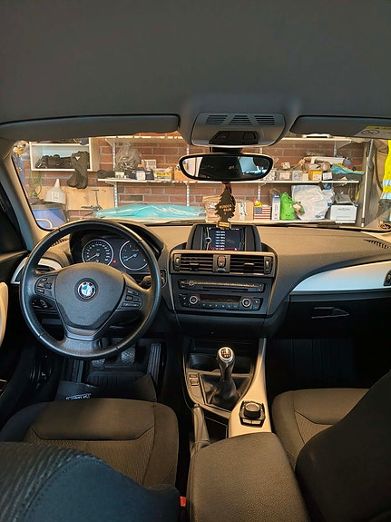 BMW 118d 9 of 16