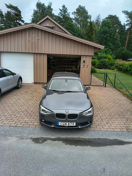 BMW 118d 3 of 16
