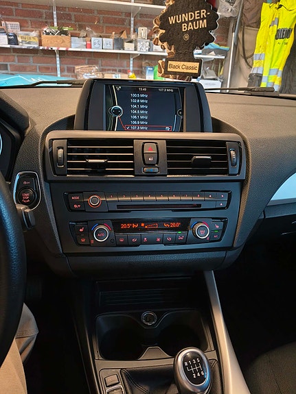 BMW 118d 16 of 16