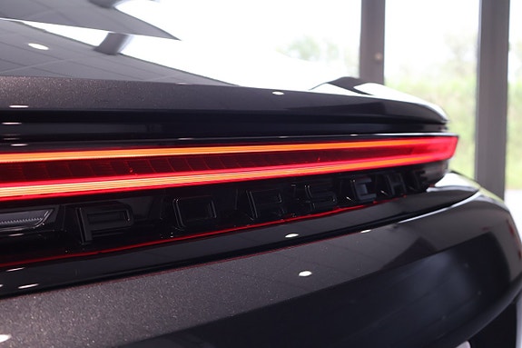 Porsche Panamera 4 12 of 24