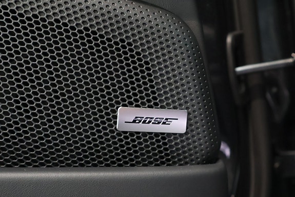 Porsche Panamera 4 18 of 24