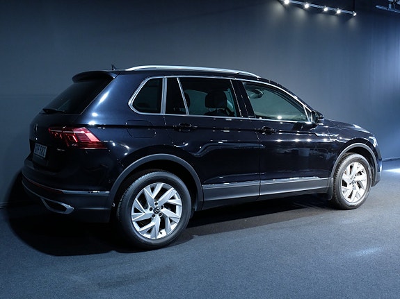 Volkswagen Tiguan 3 of 8