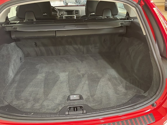Volvo V60 4 of 20
