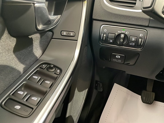 Volvo V60 13 of 20