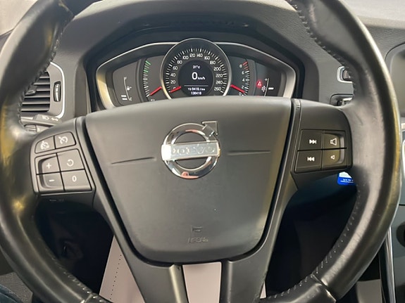 Volvo V60 12 of 20