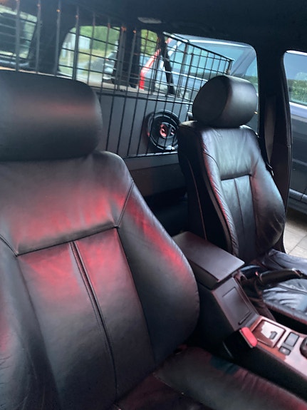 BMW 525i 4 of 6