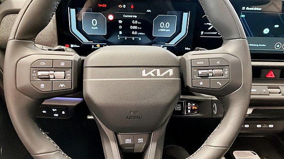 Kia Seltos 10 of 15