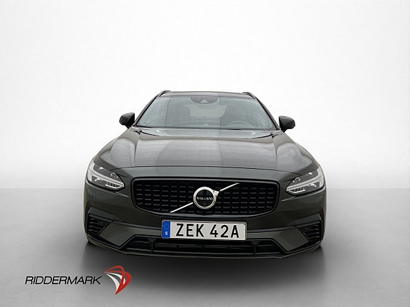 Volvo V90 2 of 5