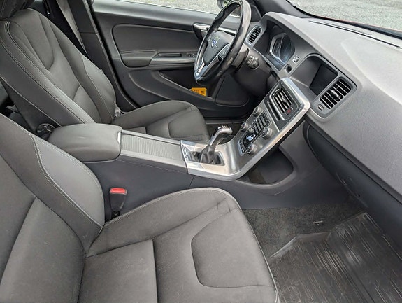 Volvo V60 6 of 10