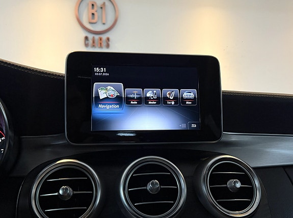Mercedes-Benz C63 18 of 20