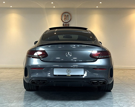 Mercedes-Benz C63 7 of 20