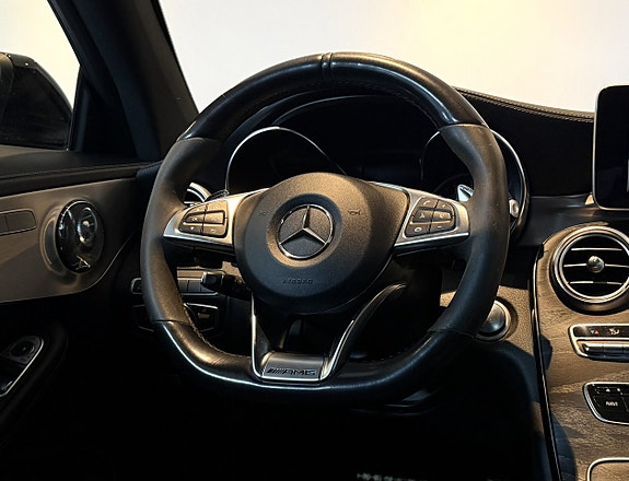 Mercedes-Benz C63 14 of 20