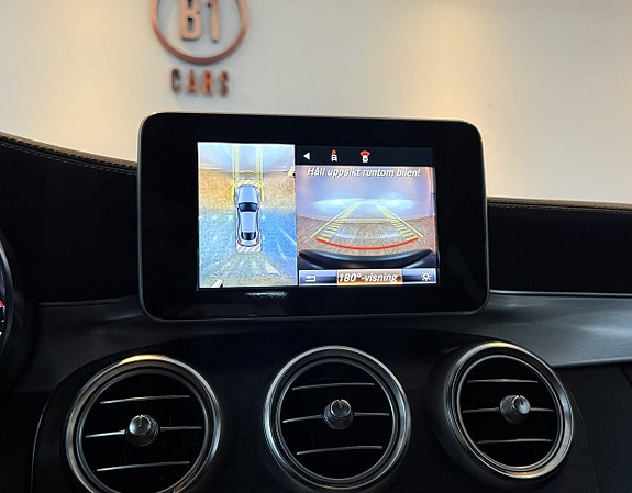 Mercedes-Benz C63 17 of 20