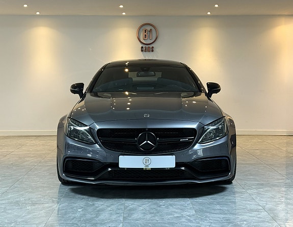 Mercedes-Benz C63 6 of 20