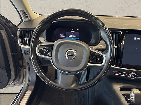 Volvo V90 Cross Country 6 of 11