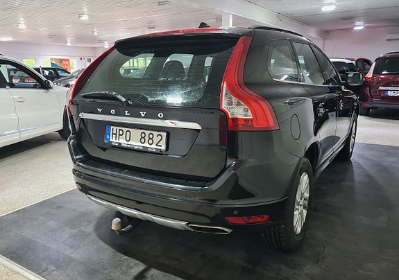 Volvo XC60 5 of 9