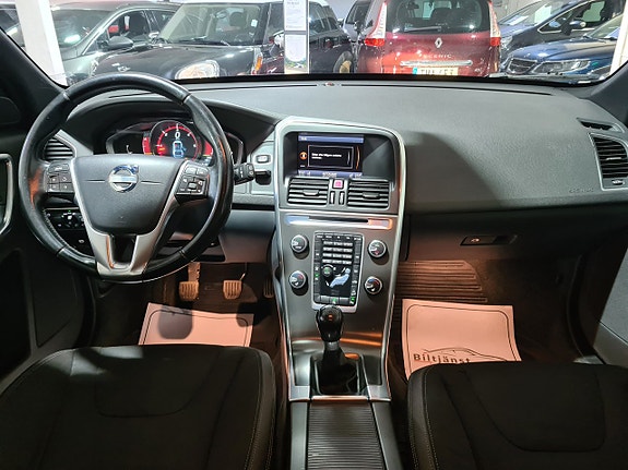 Volvo XC60 8 of 9