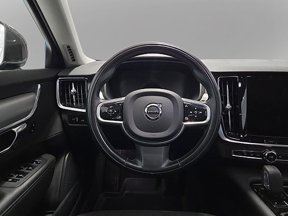 Volvo V90 11 of 15