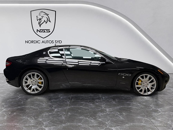 Maserati GranTurismo 8 of 27