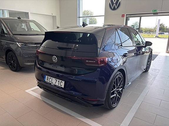 Volkswagen ID.3 8 of 24