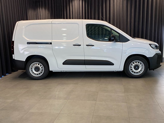 Peugeot e-Partner 6 of 30