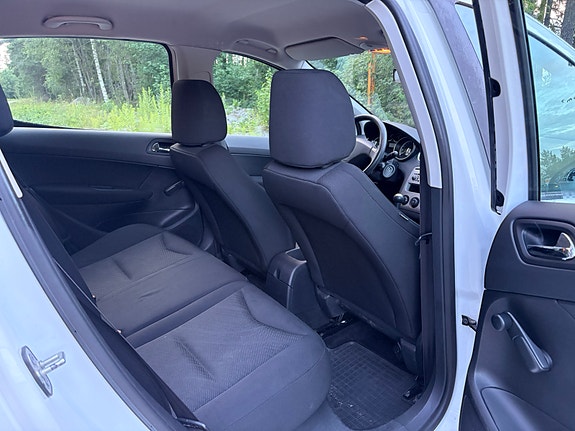 Peugeot 308 5 of 5