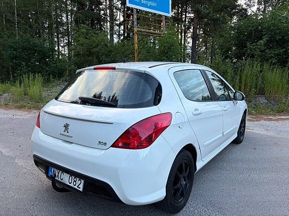 Peugeot 308 3 of 5