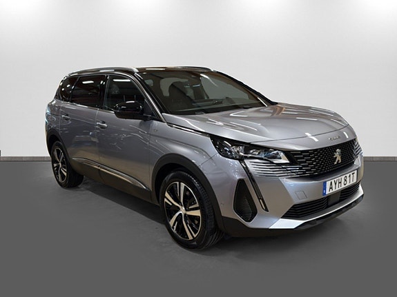Peugeot 5008 3 of 18