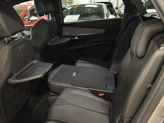 Peugeot 5008 16 of 18