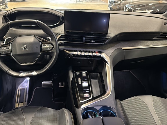 Peugeot 5008 7 of 18