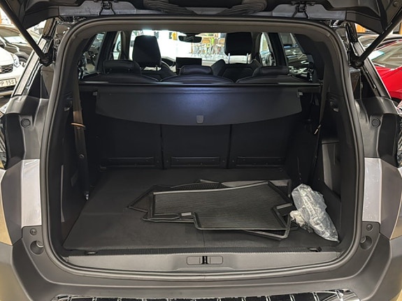Peugeot 5008 14 of 18