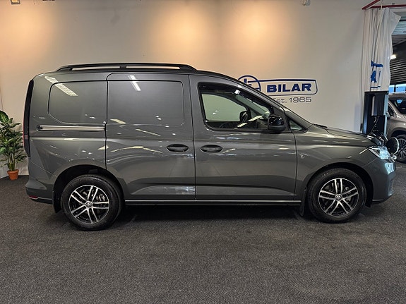 Volkswagen Caddy 2 of 5