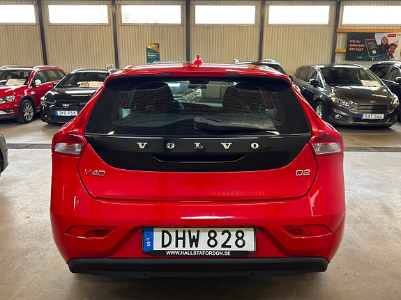 Volvo V40 5 of 16