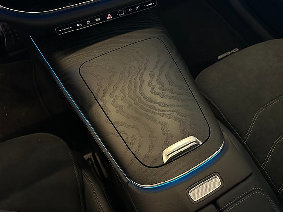 Mercedes-Benz E300 e 14 of 14